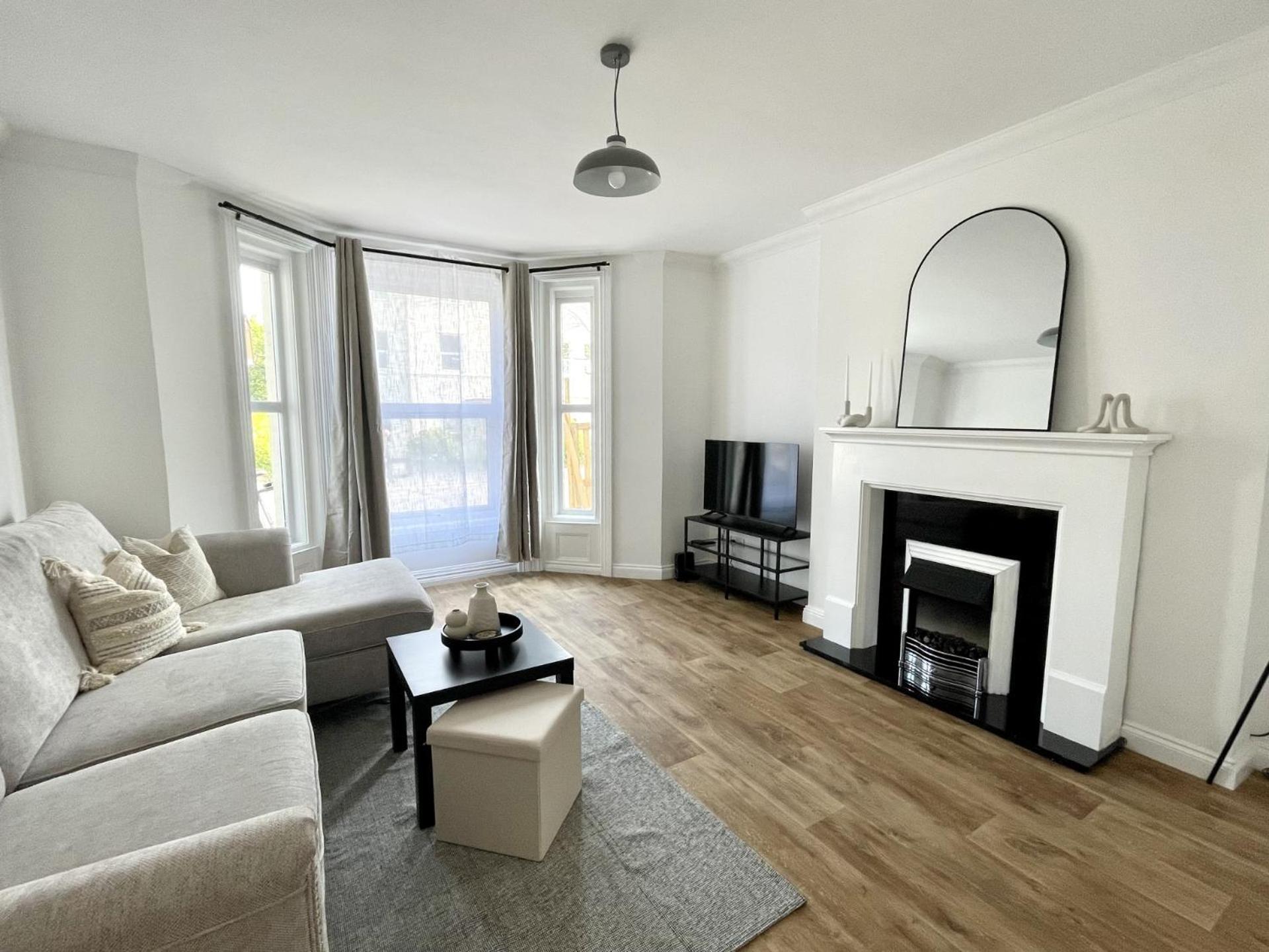 New Apartment In Town Centre Bournemouth Ngoại thất bức ảnh